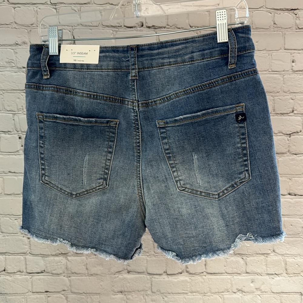 NWT M Jeans by Maurices Mid-Rise Jean Shorts - Picture 6 of 8